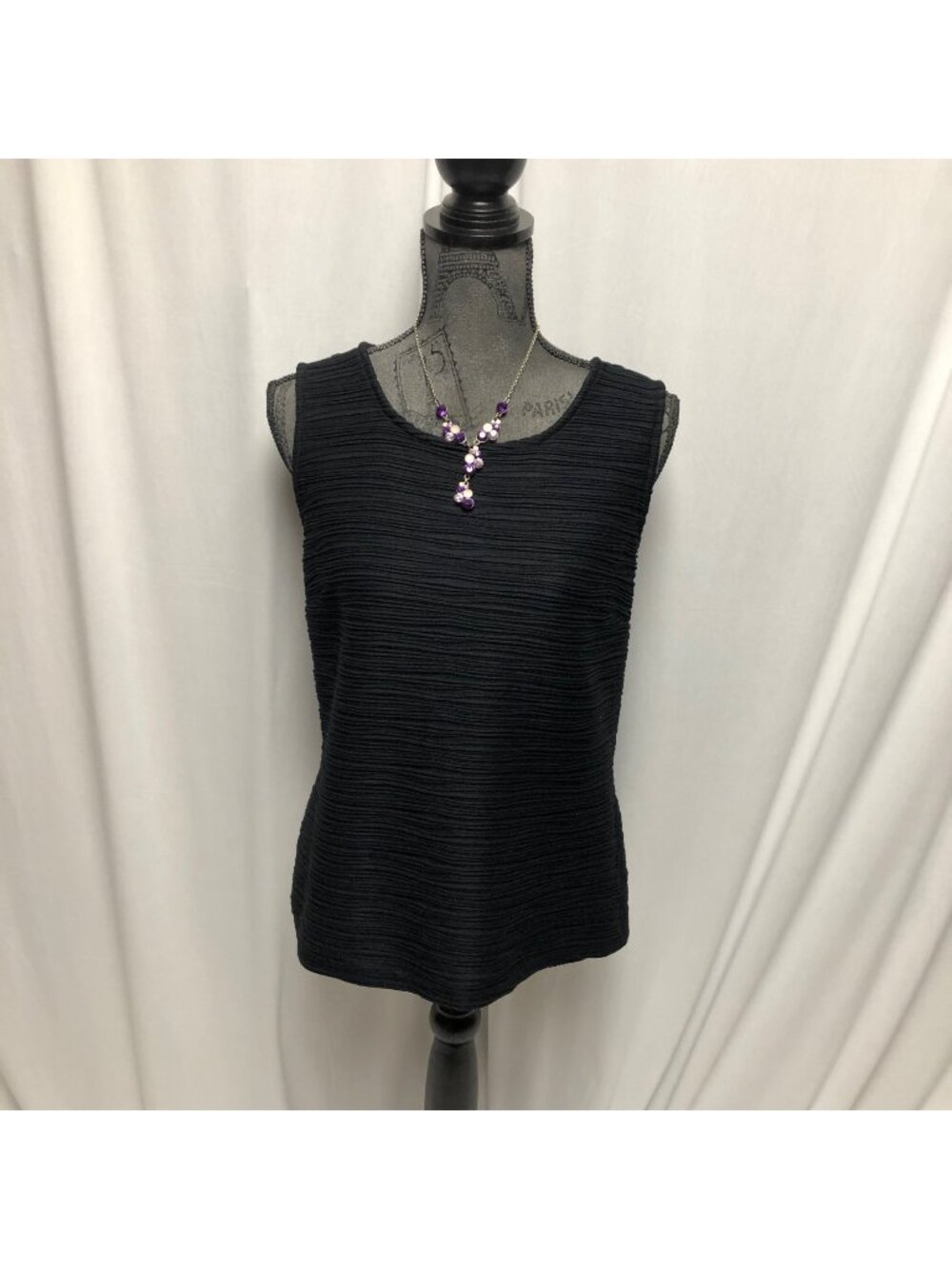 Liz Claiborne Top Womens Size Medium Black Sleeveless Textured Blouse Layering